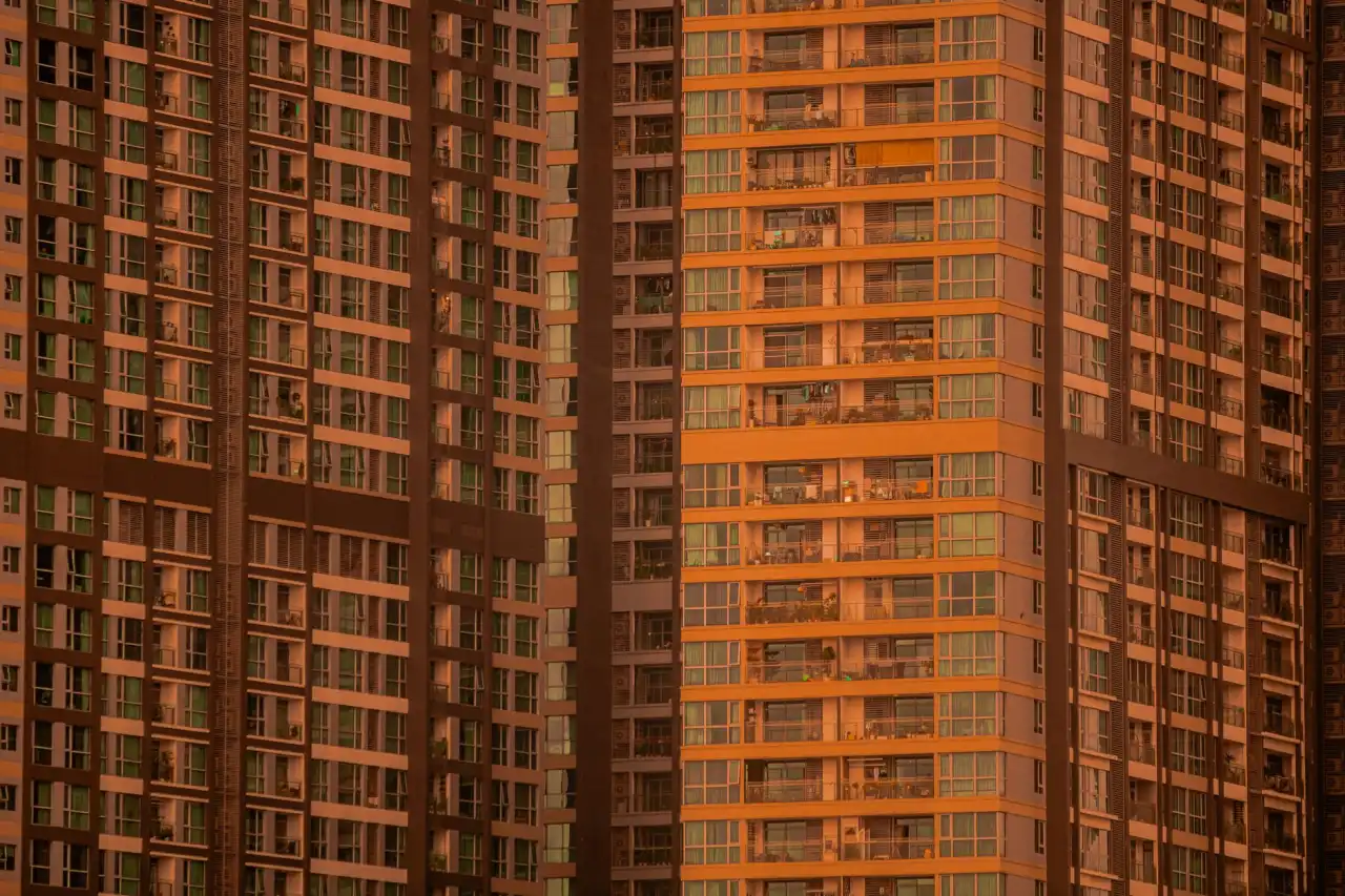天津代理记账与自记账模式对比：中小微企业财税管理方案选择参考